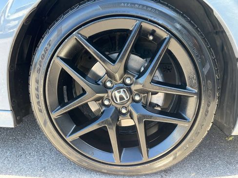Used 2022 Honda Civic Sport image 10