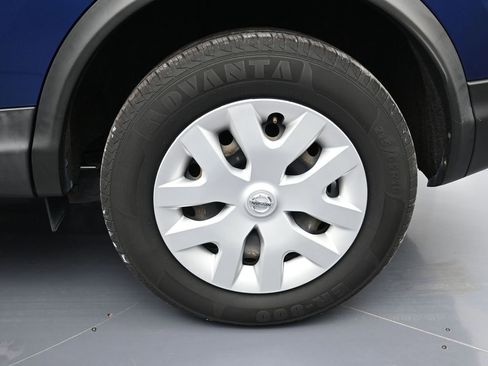 Used 2018 Nissan Rogue Sport S image 9