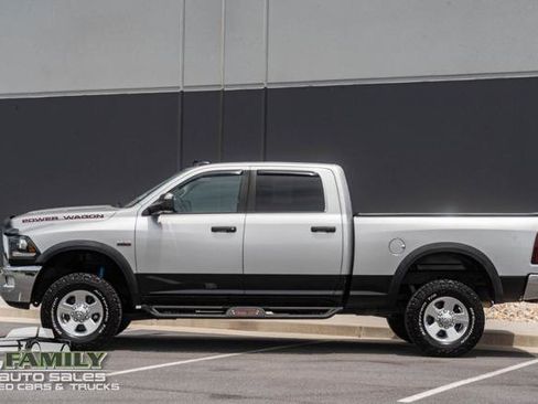 Used 2016 RAM 2500 Power Wagon w/ Luxury Group AWD/4WD image 4