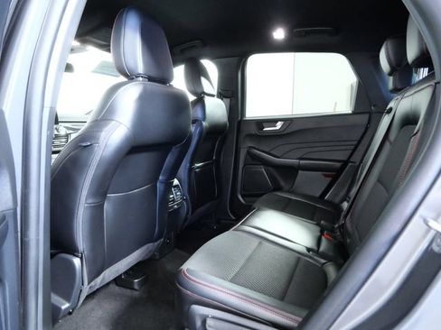 Certified 2025 Ford Escape ST-Line AWD/4WD image 13