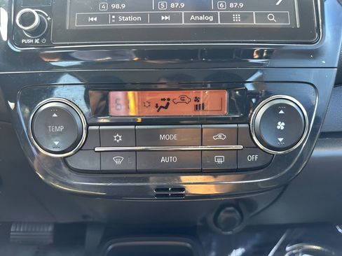 Used 2024 Mitsubishi Mirage ES image 17