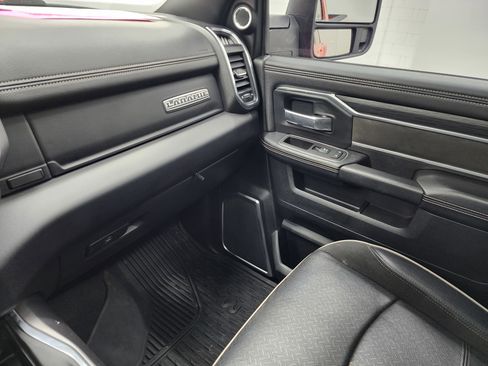 Used 2023 RAM 3500 Laramie image 12
