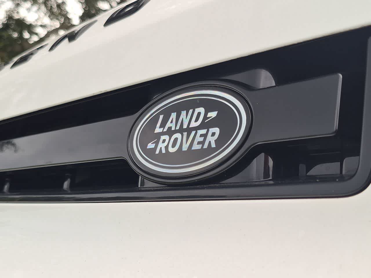 New 2026 Land Rover Defender 110 X-Dynamic SE AWD/4WD image 12