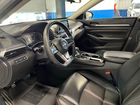 Used 2023 Nissan Altima 2.5 SR FWD image 22