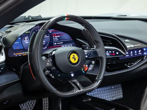 Used 2024 Ferrari SF90 Spider image 82
