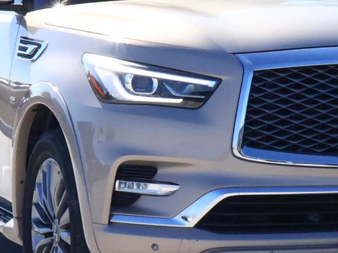 Used 2019 INFINITI QX80 Luxe w/ 22" Wheel Package image 8