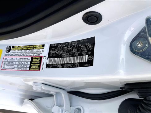 Used 2026 Toyota Camry Hybrid w/ Convenience Package FWD image 35
