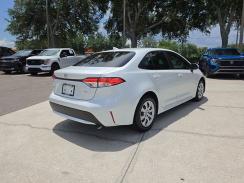 Used 2022 Toyota Corolla LE FWD image 8