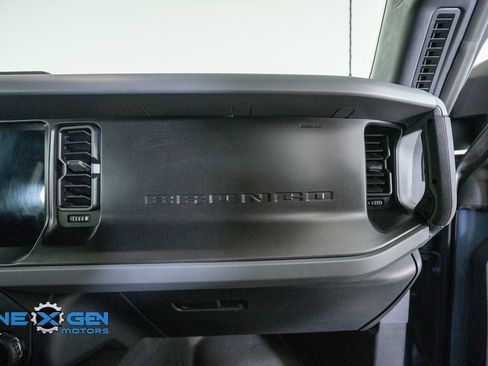 Used 2023 Ford Bronco Everglades AWD/4WD image 45