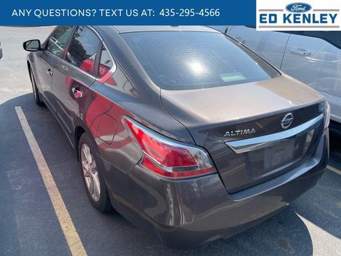 Used 2015 Nissan Altima 2.5 SL w/ Moonroof Package FWD image 3