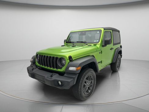 Used 2026 Jeep Wrangler Sport AWD/4WD image 3