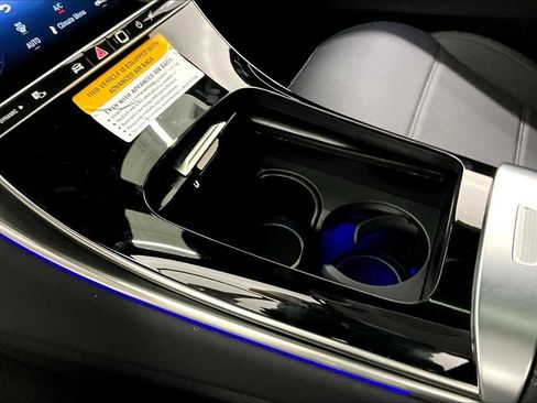 New 2025 Mercedes-Benz GLC 300 image 7