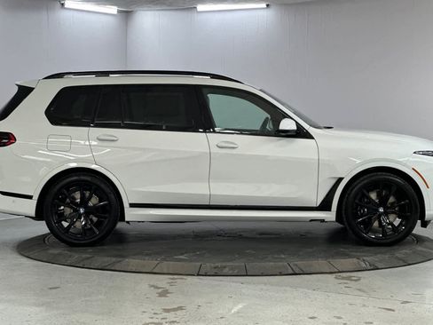 Used 2026 BMW X7 xDrive40i w/ M Sport Package image 8