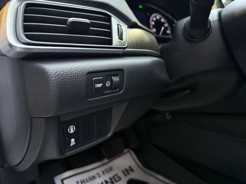 Used 2019 Honda Accord EX-L image 29