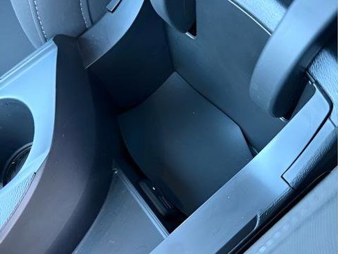 Used 2022 Chevrolet Camaro SS w/ Design Package 1 image 18