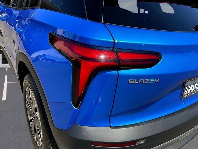 Certified 2024 Chevrolet Blazer EV LT AWD/4WD image 24