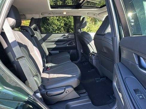 New 2026 INFINITI QX60 Luxe w/ Cargo Package image 10