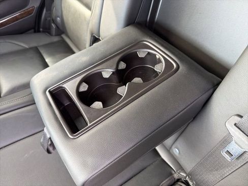 Used 2020 Chevrolet Tahoe LT image 18