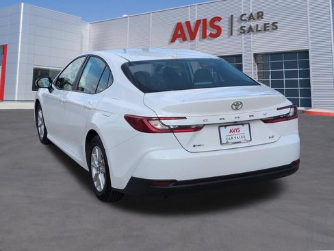 Used 2025 Toyota Camry LE FWD image 9