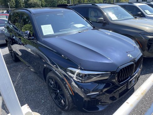Used 2021 BMW X5 xDrive40i w/ M Sport Package image 2