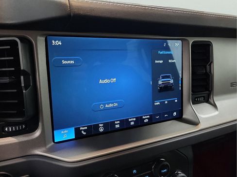 Used 2025 Ford Bronco Outer Banks AWD/4WD image 19