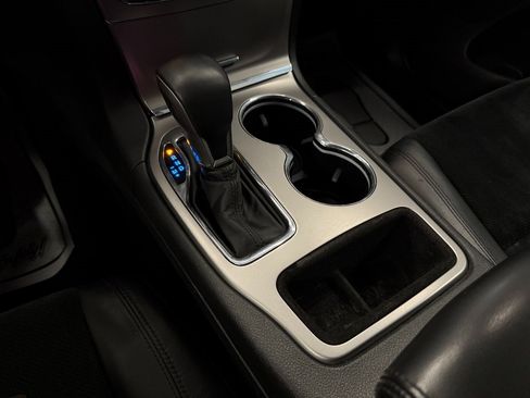 Used 2018 Jeep Grand Cherokee Altitude image 15