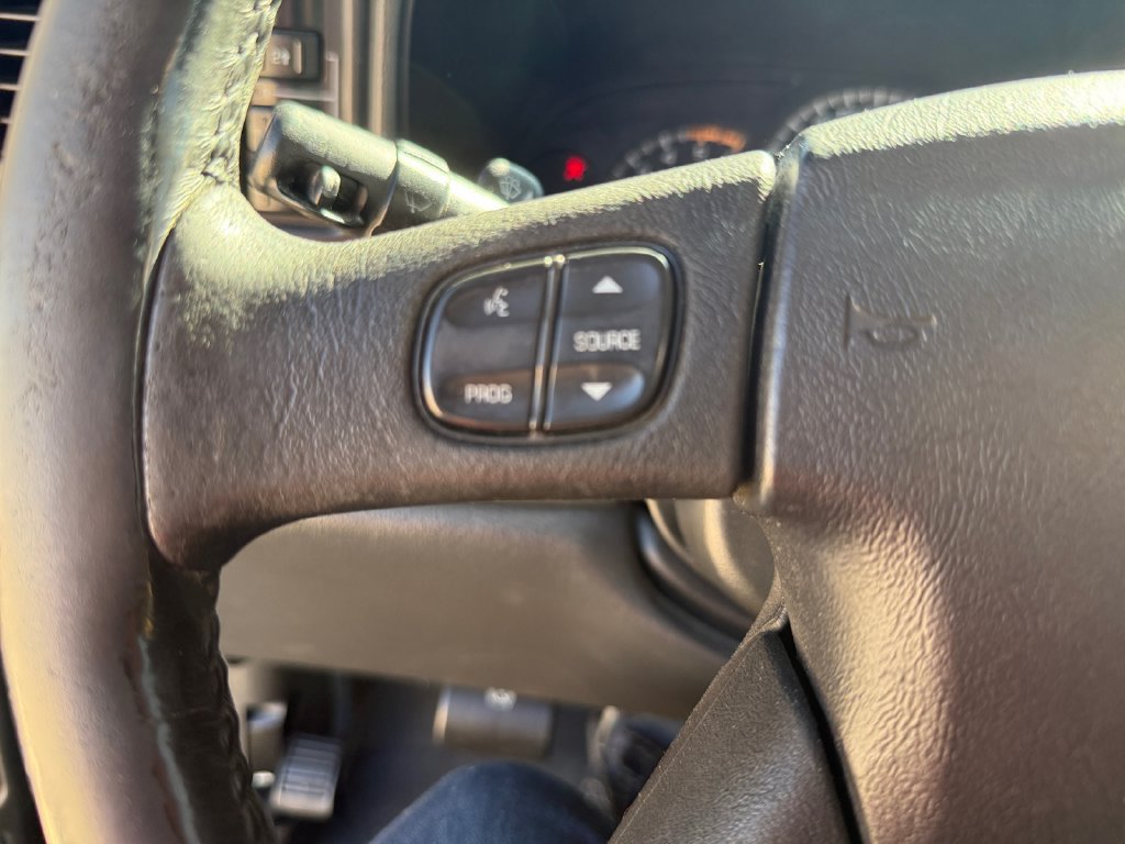 Used 2005 GMC Sierra 2500 SLE w/ Snow Plow Prep Package AWD/4WD image 13