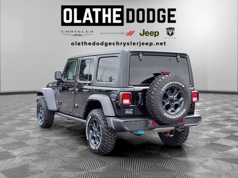 Used 2023 Jeep Wrangler Unlimited w/ 8.4" Radio Group AWD/4WD image 3