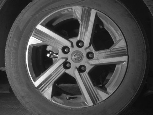 Used 2025 Nissan Sentra SV image 15