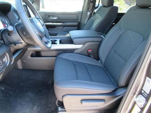 New 2026 RAM 1500 Express AWD/4WD image 16