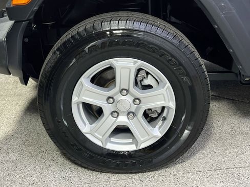 Used 2019 Jeep Wrangler Unlimited Sport S image 16