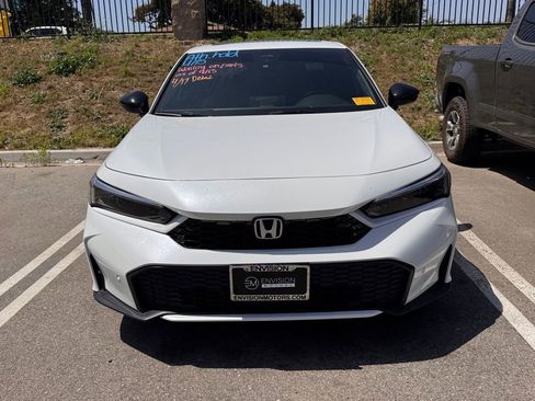 Used 2025 Honda Civic Sport Touring image 2