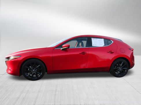 Used 2019 MAZDA MAZDA3 Hatchback w/ Premium Package image 4
