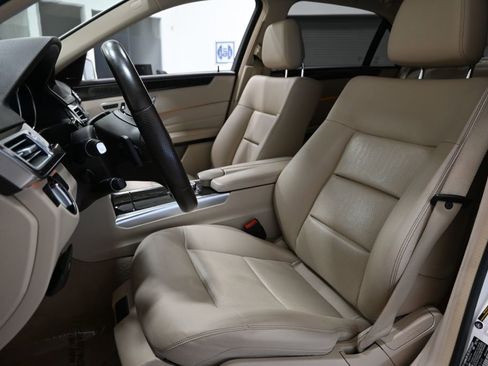 Used 2016 Mercedes-Benz E 350 E350 4MATIC w/ Premium Package image 10