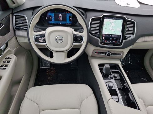 Certified 2024 Volvo XC90 T8 Plus AWD/4WD image 13