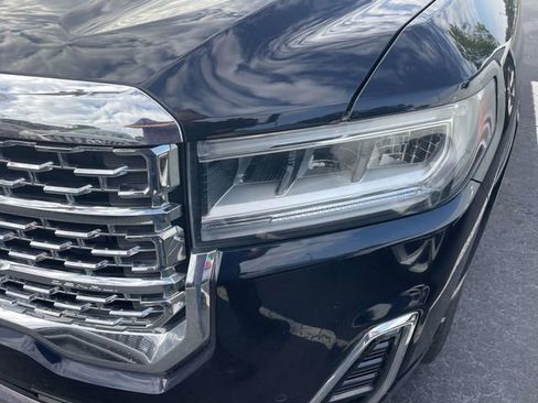Used 2021 GMC Acadia Denali w/ Denali Technology Package FWD image 6
