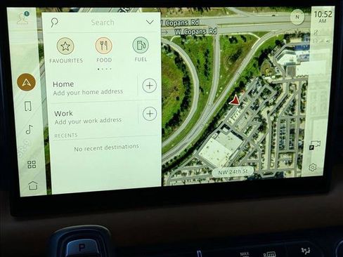 Used 2023 Land Rover Defender 130 X-Dynamic SE image 14