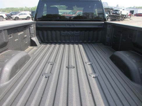 New 2026 GMC Sierra 2500 Denali Ultimate AWD/4WD image 22