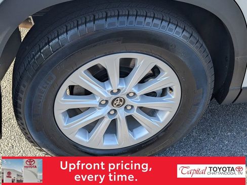 Certified 2026 Toyota Grand Highlander XLE image 9