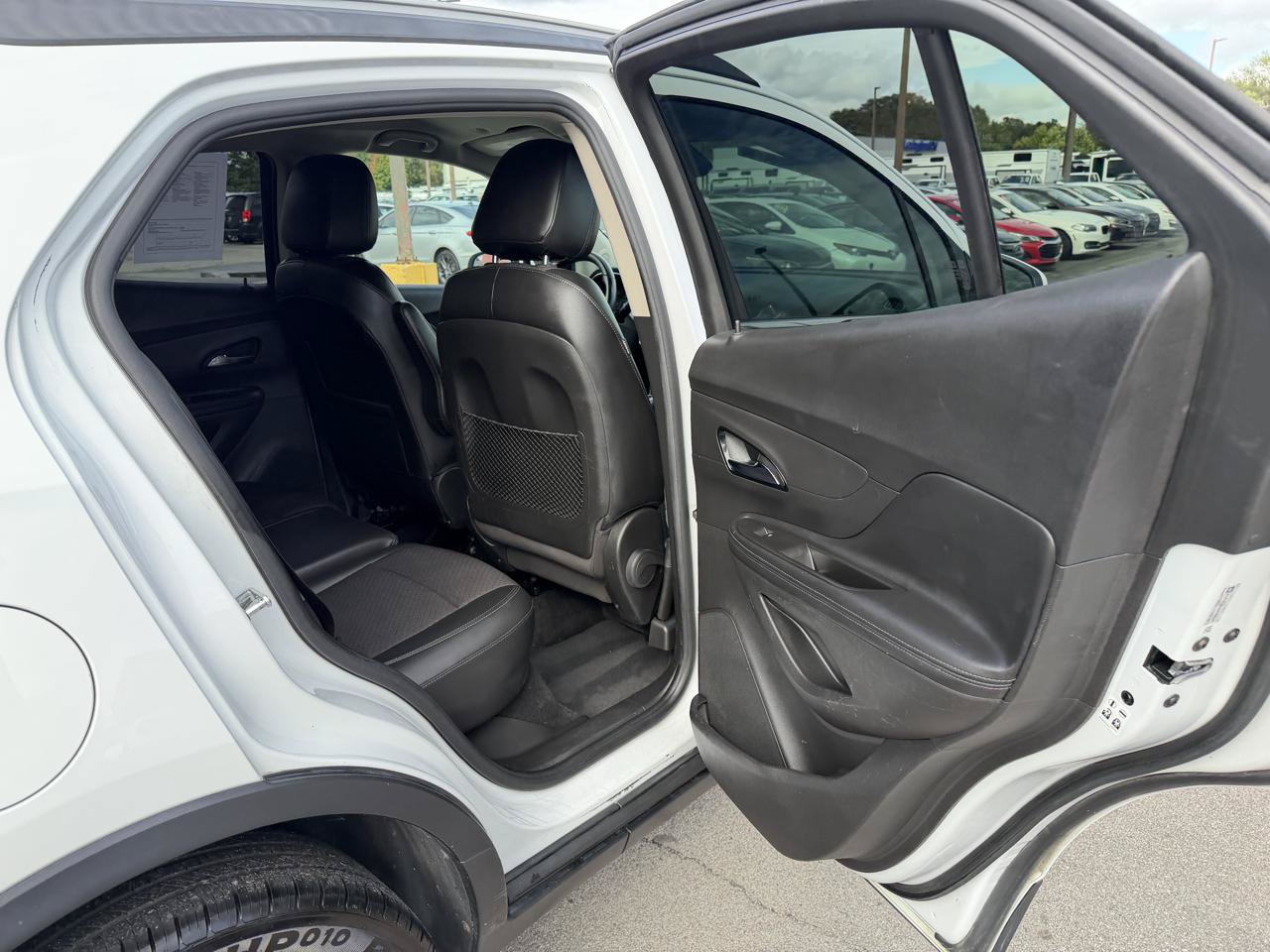Used 2019 Buick Encore Preferred AWD/4WD image 10