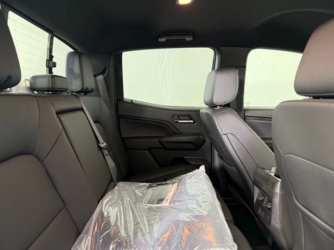 New 2025 GMC Canyon Elevation w/ Convenience Package image 30