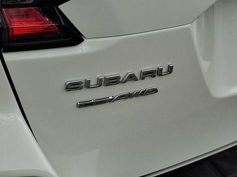 Used 2025 Subaru Outback Limited AWD/4WD image 40