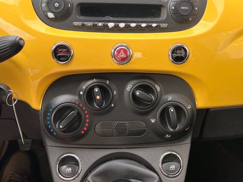 Used 2013 FIAT 500 Pop FWD image 10