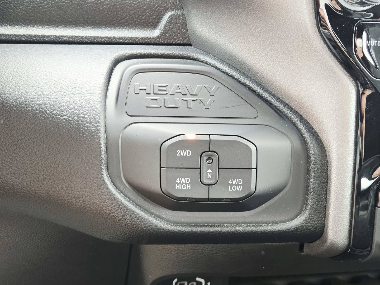 Used 2026 RAM 2500 Big Horn AWD/4WD image 32