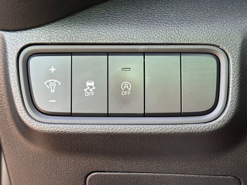Used 2024 Kia Soul LX w/ Option Group 015 FWD image 18