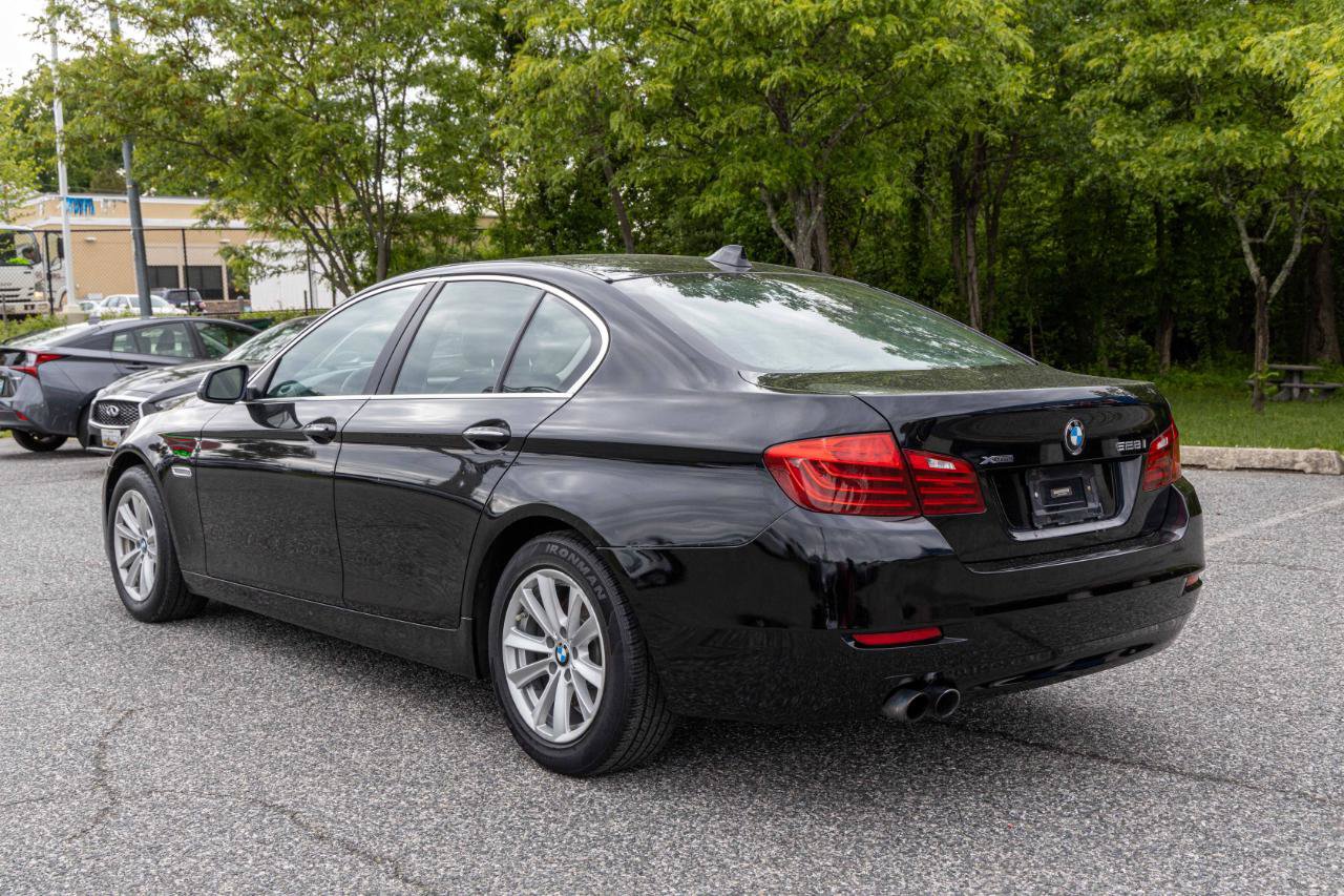 Used 2015 BMW 528i xDrive Sedan AWD/4WD image 5