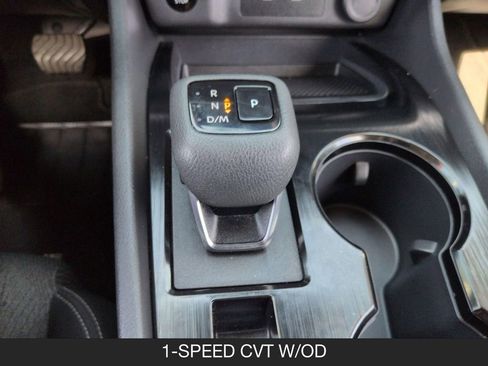 Certified 2025 Nissan Rogue SV FWD image 16