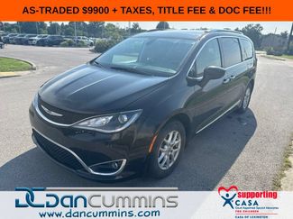 Used 2020 Chrysler Pacifica Touring-L FWD video 1