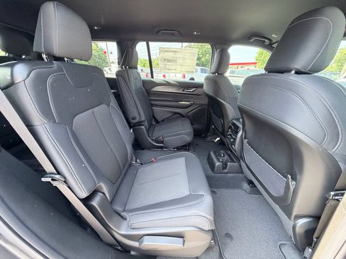 New 2026 Jeep Grand Cherokee L Laredo RWD image 23