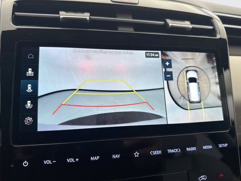 Used 2024 Hyundai Tucson Limited image 15